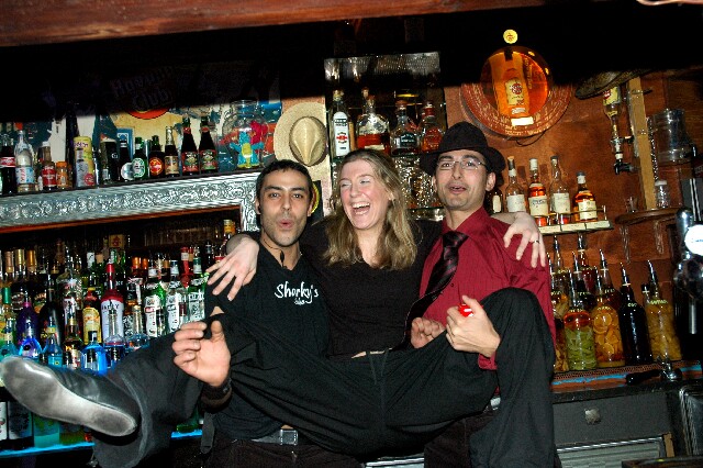 min 2006 02 19 sharkys 104